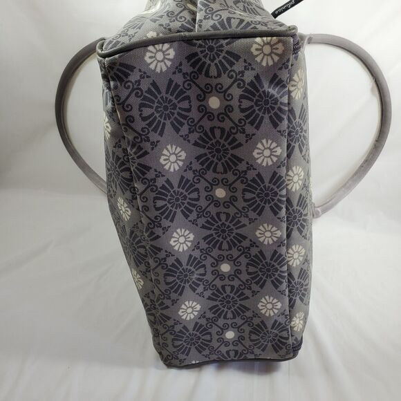 Petunia Pickle Bottom Large Satchel Diaper Bag With Changing Pad - Picture 6 of 10